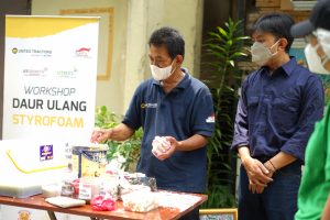 Pelatihan-Recycle-Academy-Bank-Sampah-Siwali_338-scaled.jpg