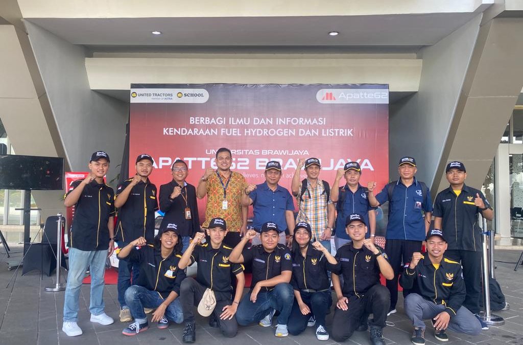 United Tractors Dukung Tim Apatte62 Universitas Brawijaya Melakukan Exhibition dan Sharing Session Terkait Inovasi Mobil Ramah Lingkungan