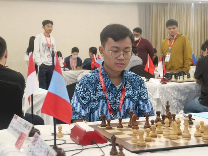 Chess Athletes Fostered by United Tractors FM Aditya and GM Novendra Success Becoming the Best Chess Players in Indonesia at the Asian Zone 3.3 Chess Championship