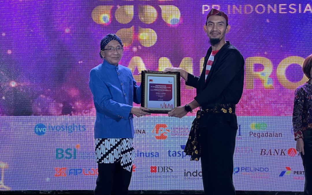 Corporate Secretary of United Tractors Wins 2023 Most Popular Leader in Social Media at the 9th PR Indonesia Jamboree (JAMPIRO) Award