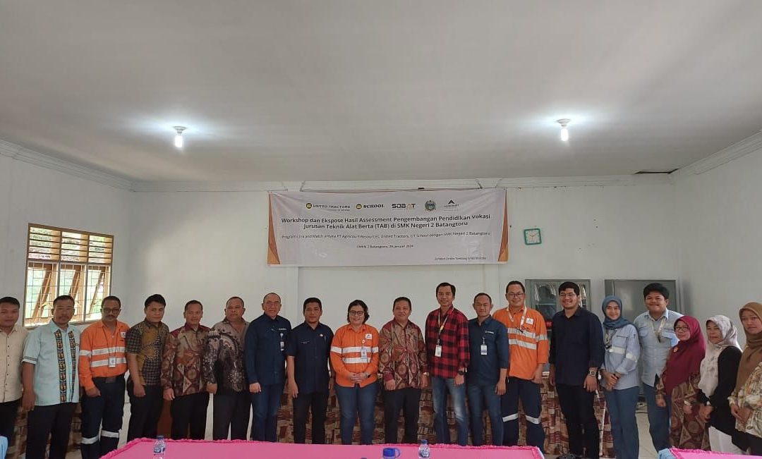 United Tractors dan Agincourt Resources Gelar Workshop Pendidikan Teknik Alat Berat di SMKN 2 Batang Toru, Provinsi Sumatera Utara