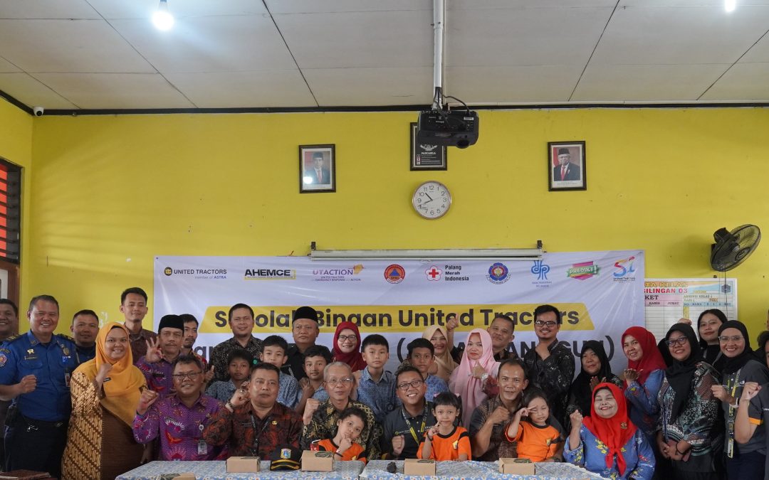 Berikan Edukasi Kesiapsiagaan Bencana, United Tractors Gelar Sosialisasi Program SOBAT Tangguh