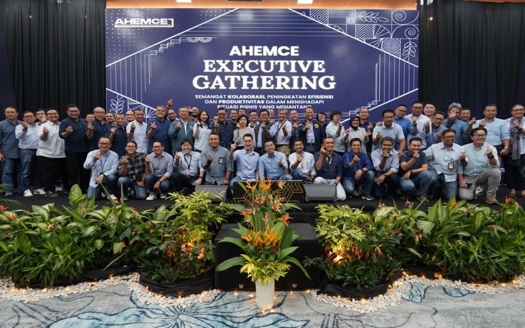 Perkuat Komunikasi Jajaran Executive AHEMCE, United Tractors Gelar Executive Gathering Tahun 2024