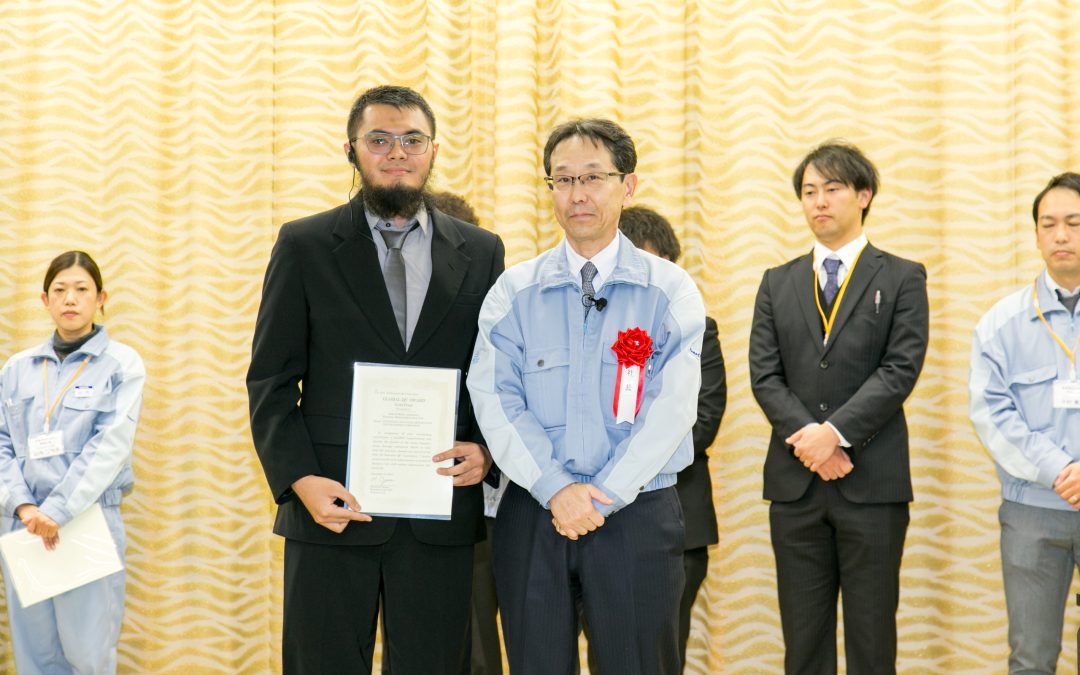Konsisten Ciptakan Inovasi, Komatsu Remanufacturing Asia Raih Dua Penghargaan Internasional Komatsu Worldwide