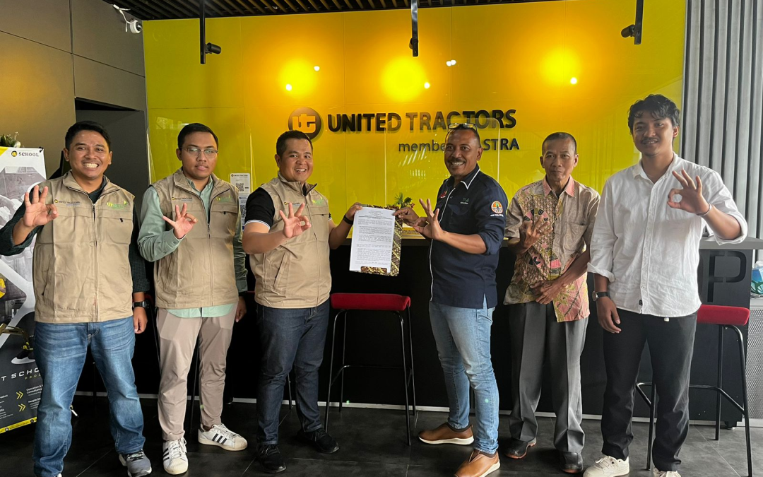 Kelola Sampah Ramah Lingkungan, United Tractors Cabang Palembang Jalin Kerja Sama dengan Bank Sampah Induk  Eco Green House (EGH)