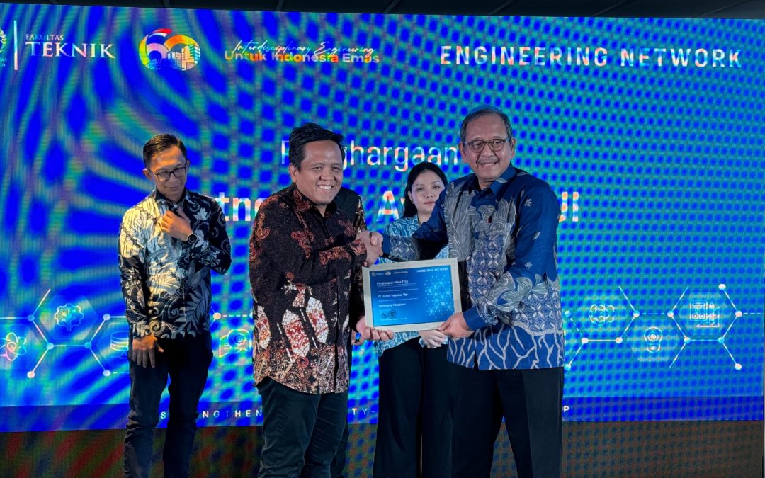 Terapkan Link and Match Dunia Pendidikan dan Industri, United Tractors Raih Penghargaan Partnership Award Fakultas Teknik Universitas Indonesia 2024