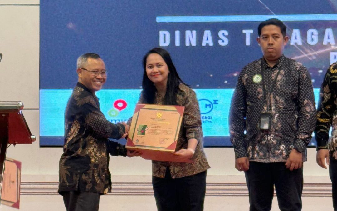 Konsisten Menerapkan Keselamatan dan Kesehatan Kerja (K3), United Tractors Raih Penghargaan K3 Zero Accident Award 2024 dari Kemnaker RI