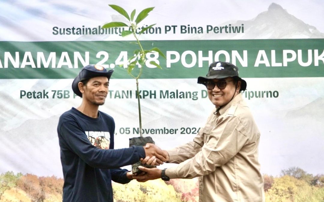 Wujudkan Keberlanjutan di Gunung Arjuno , Bina Pertiwi Tanam 2.448 Pohon Alpukat