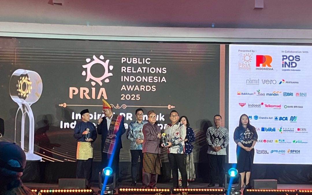 United Tractors and Agincourt Resources Wins The 2025 PR INDONESIA Awards for Optimizing Corporate Communication