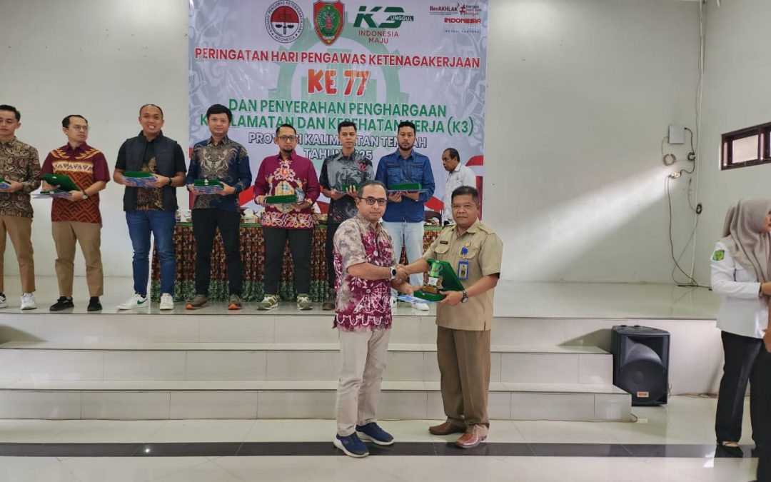 Prioritize Workplace Safety, Energia Prima Nusantara Receives Zero Accident Award from the Central Kalimantan Manpower and Transmigration Office