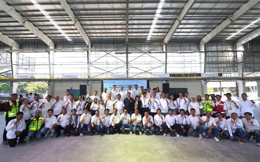 Topping Off Ceremony of Parts Distribution Center Jakarta: United Tractors’ Commitment to Enhancing Customer Service