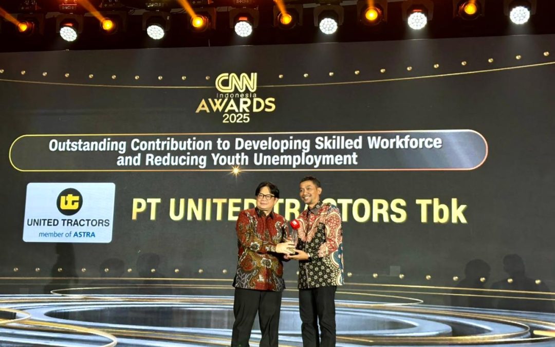 United Tractors Raih Penghargaan CNN Indonesia Awards 2025