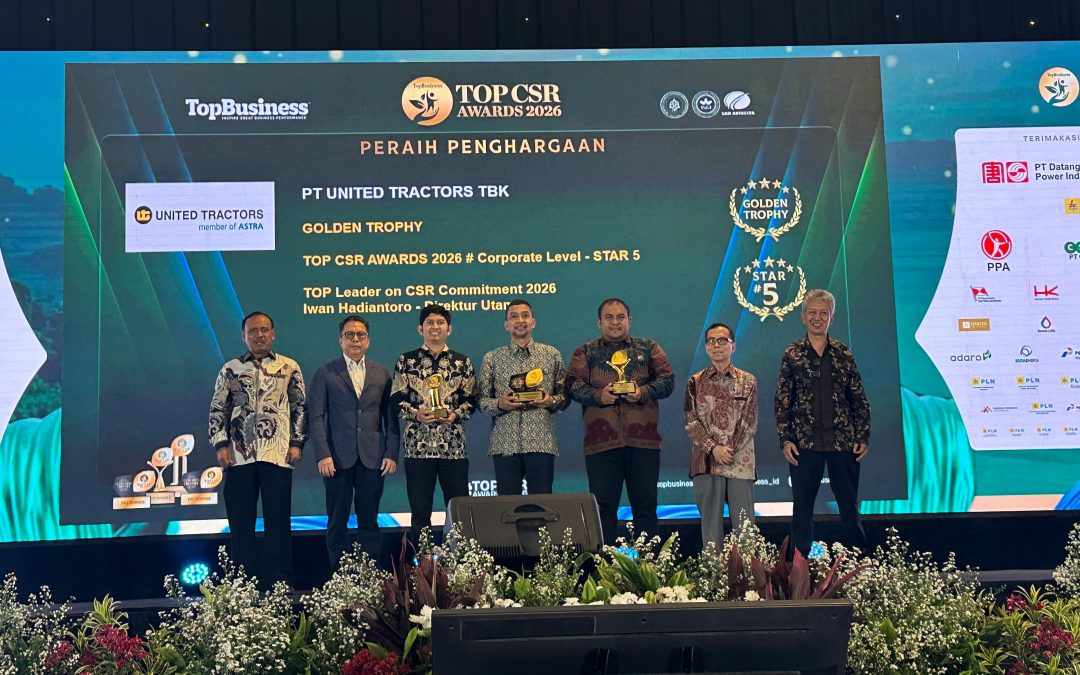 Melangkah Bersama Keberlanjutan, Grup United Tractors Raih TOP CSR Awards 2026