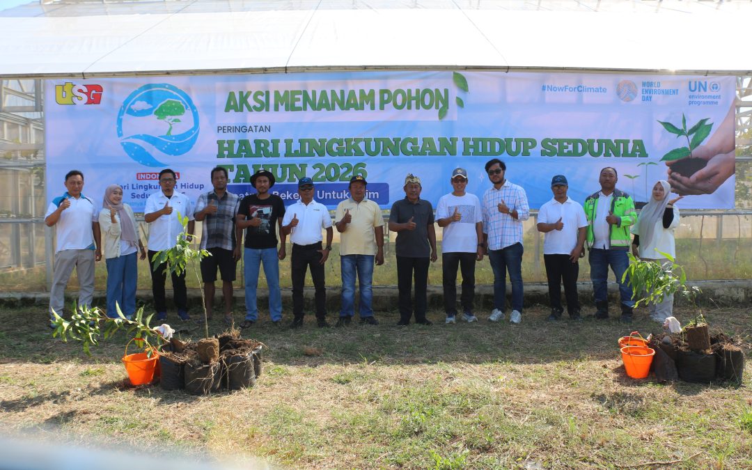Peringati Hari Lingkungan Hidup Sedunia 2026, United Tractors Semen Gresik Tanam Pohon Buah Kelengkeng di Kawasan Agrowisata Desa Sugihan