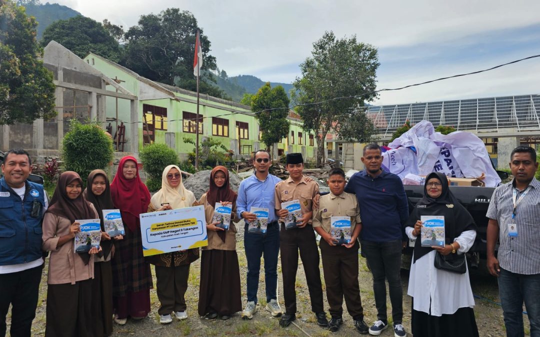 Karyawan United Tractors Donasikan Ratusan Buku untuk Dukung Pendidikan Pascabencana di Aceh Tengah