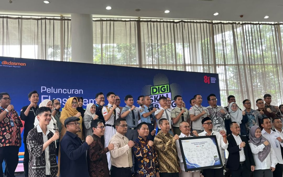 United Tractors Supports Digital Competency Records for Vocational High School Students through Kemendikdasmen’s DigiSkillBadge
