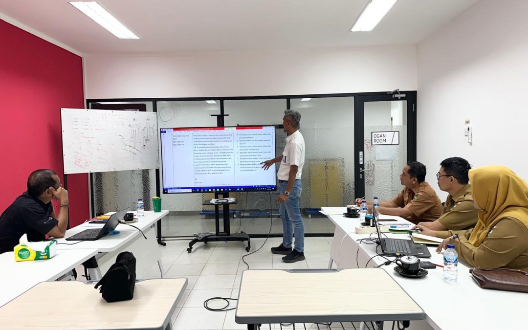Perkuat Pembelajaran Vokasi, United Tractors Site Tanjung Enim Koordinasikan Sinkronisasi Kurikulum dengan SMK Negeri 1 Merapi Timur