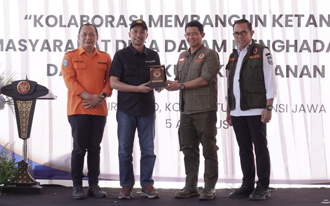 United Tractors Perkuat Ketangguhan Masyarakat melalui TPS3R dan Desa Tangguh Bencana di Kota Batu